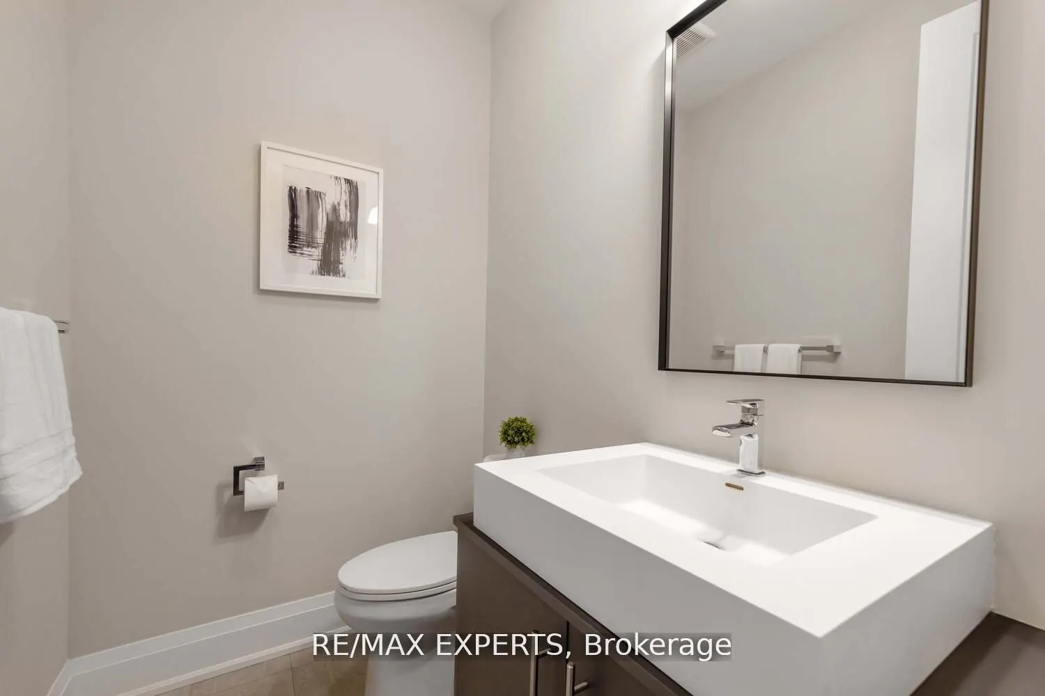 75 Bethpage Crescent