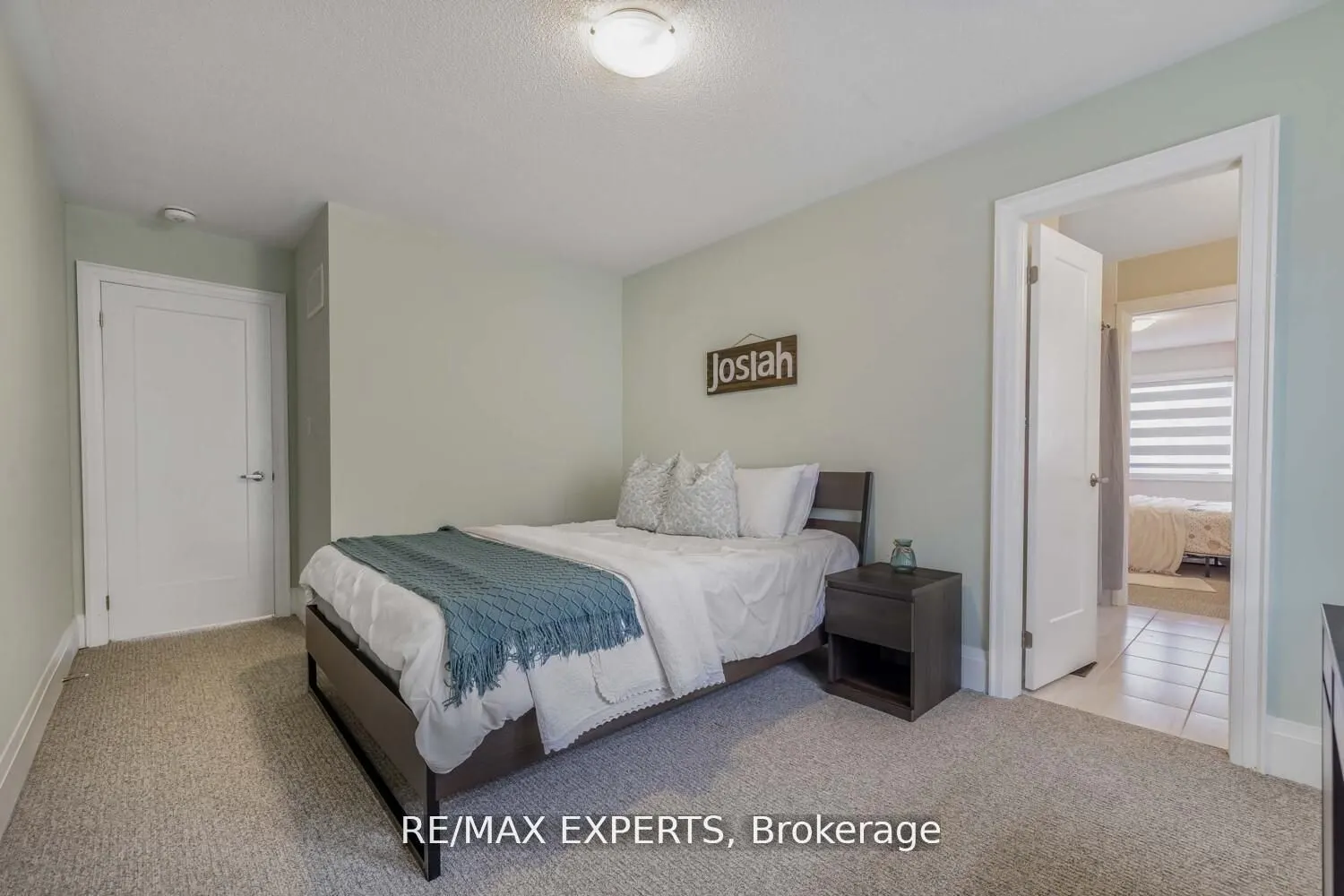 75 Bethpage Crescent