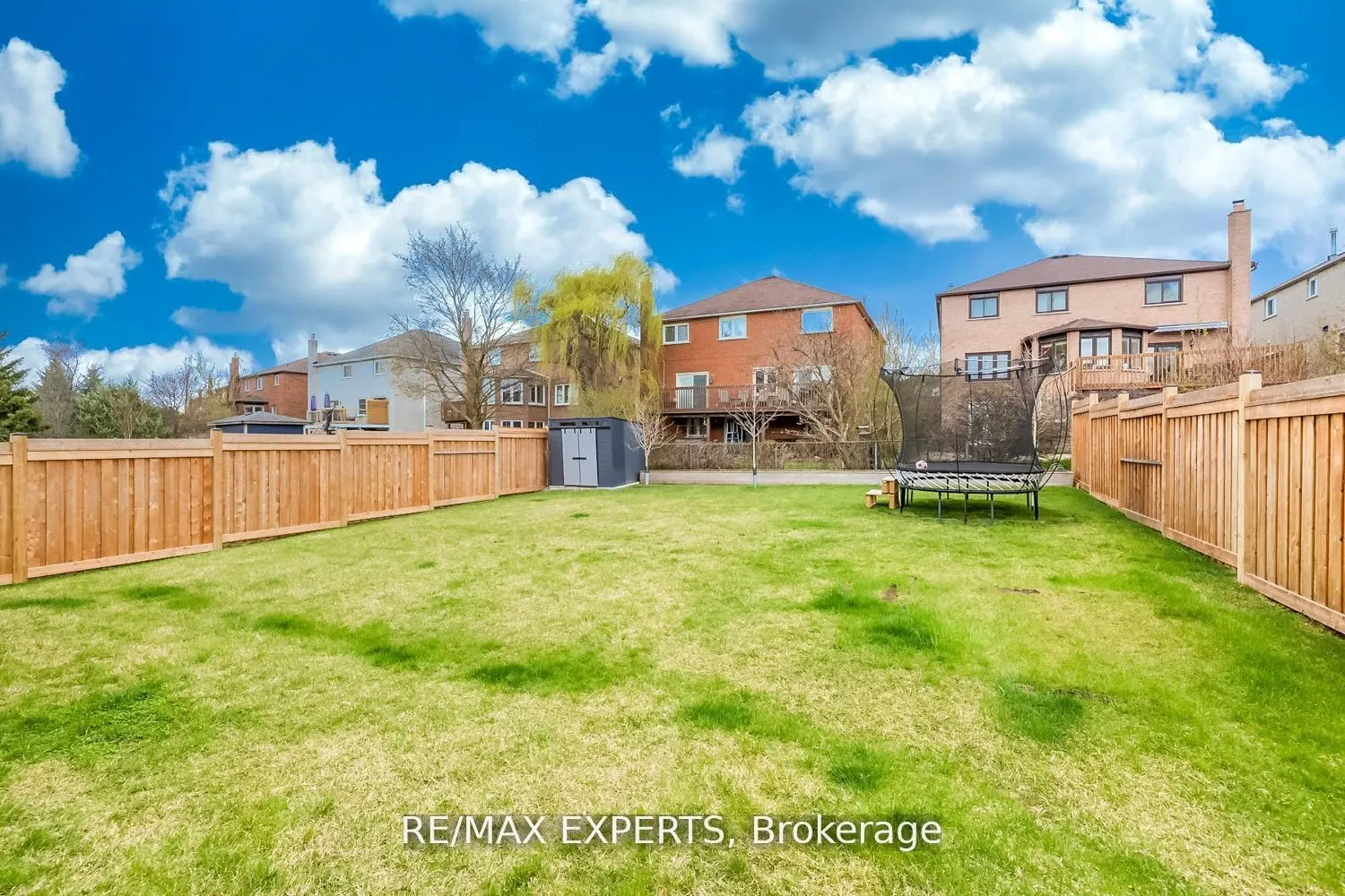 75 Bethpage Crescent