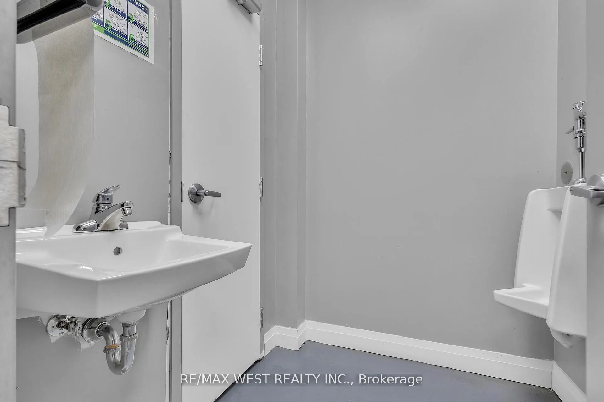 418 Hanlan Road, #17&18