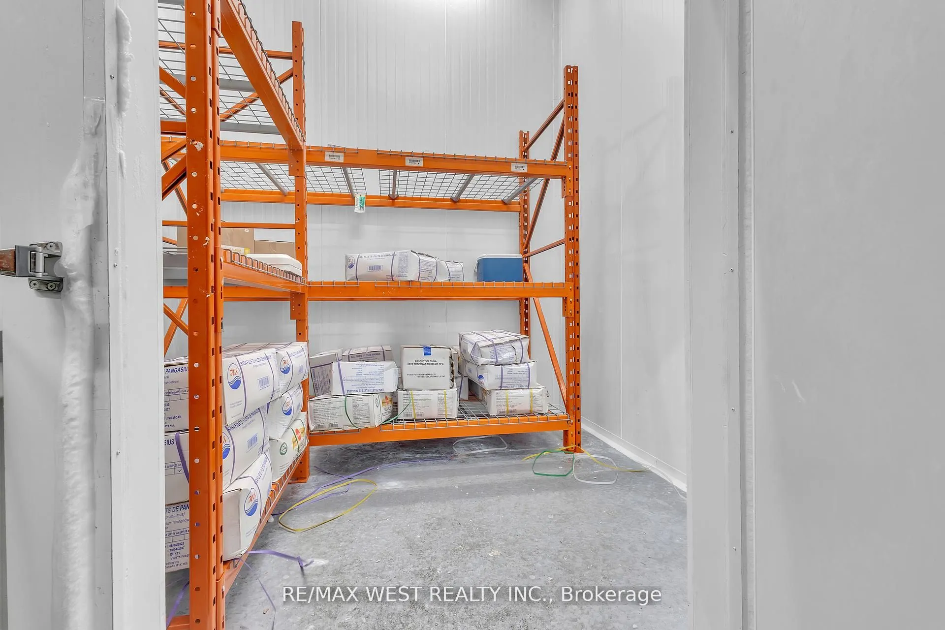 418 Hanlan Road, #17&18