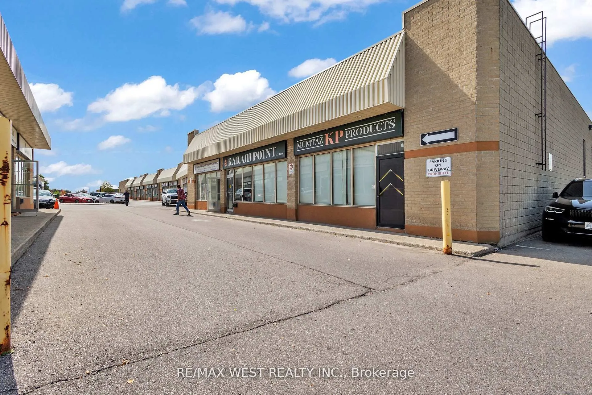 418 Hanlan Road, #17&18
