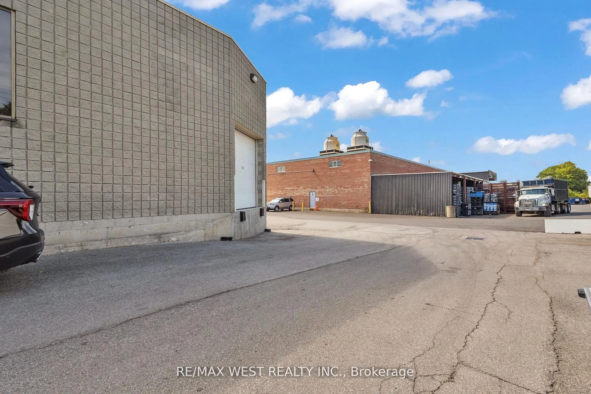 418 Hanlan Road, #17&18