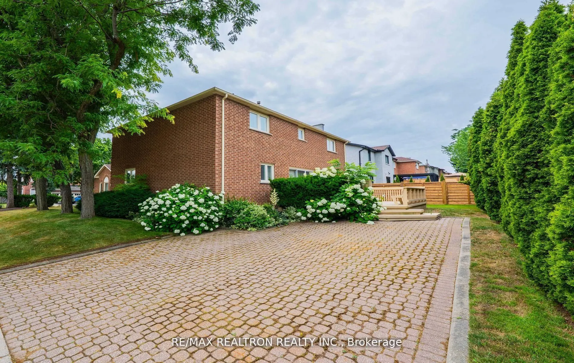 4 Edmund Seager Drive