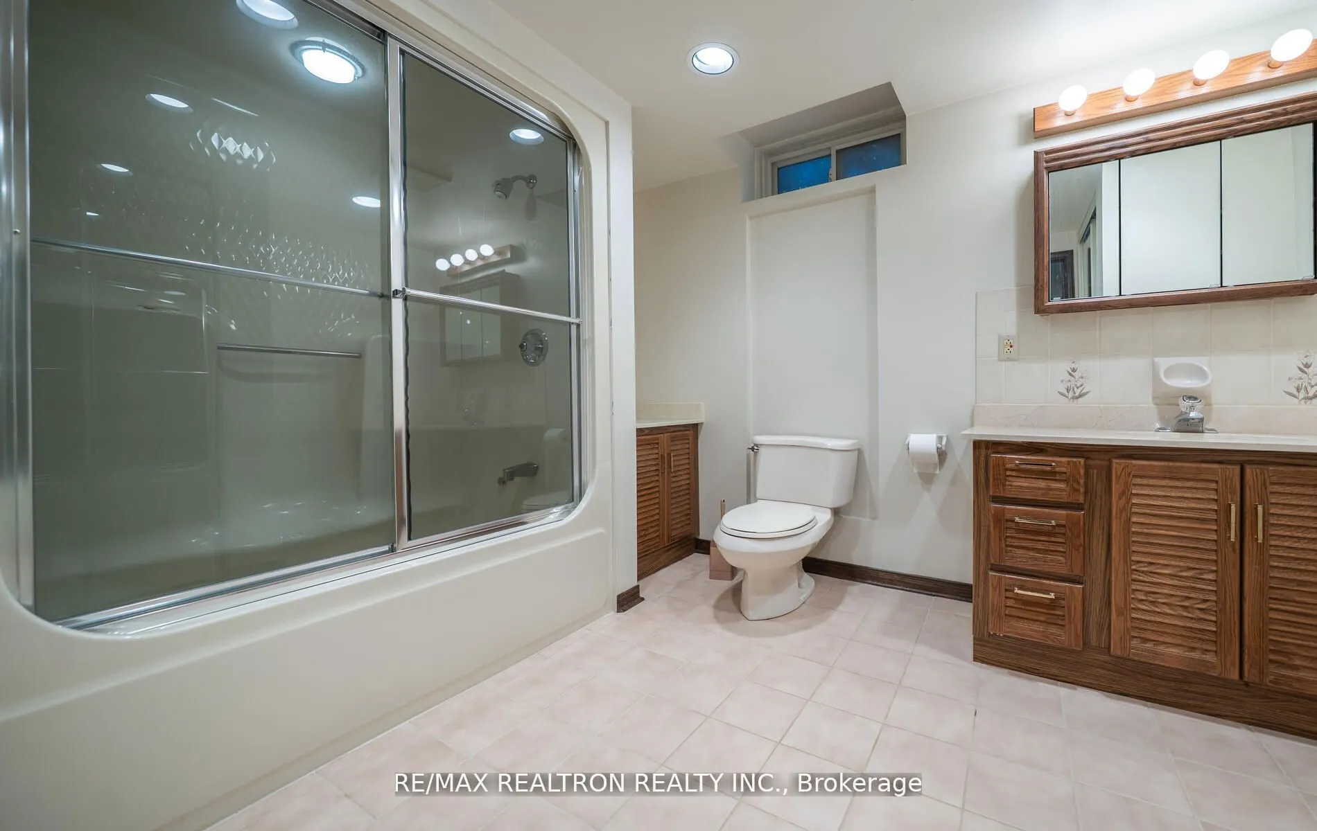 4 Edmund Seager Drive