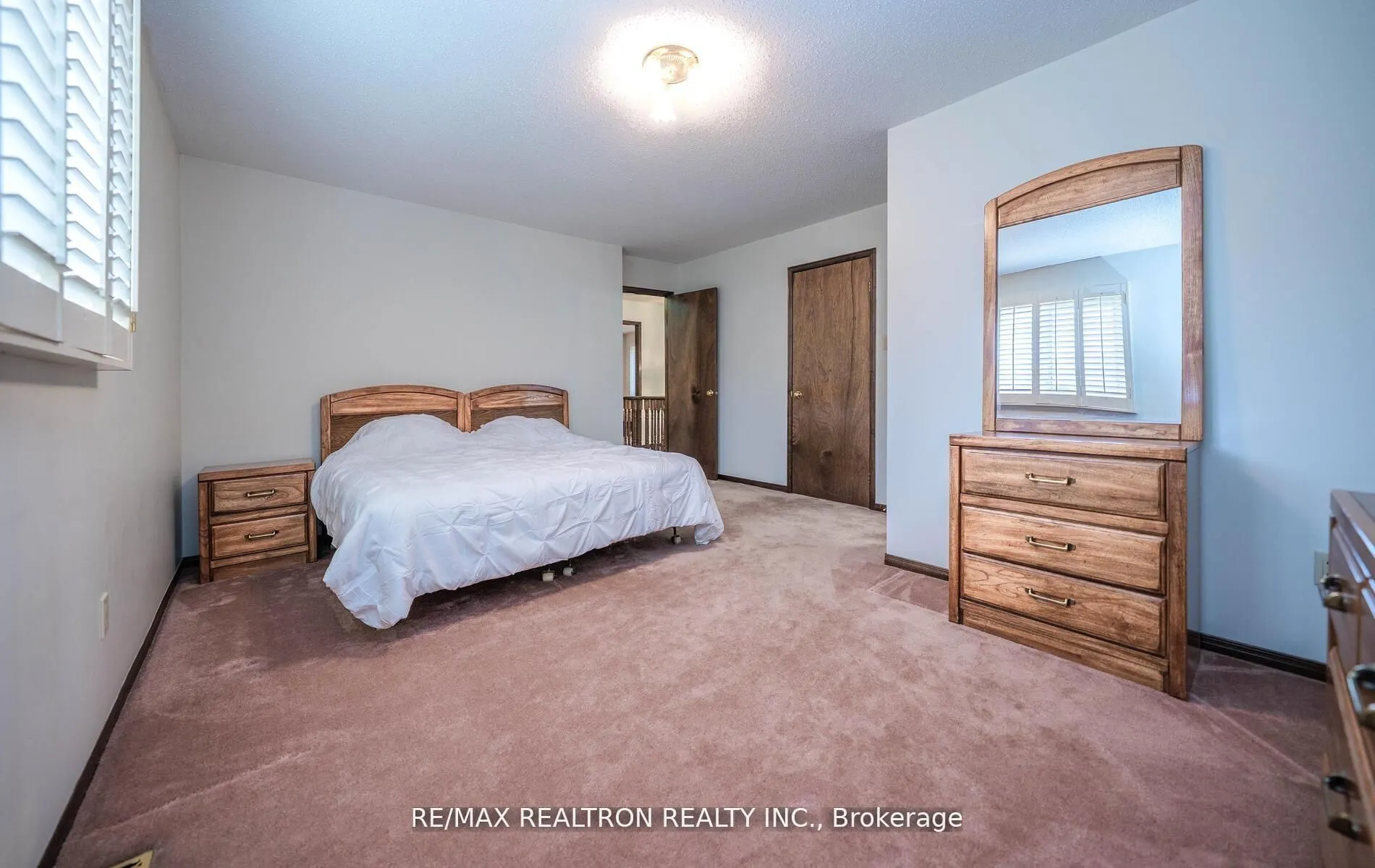 4 Edmund Seager Drive