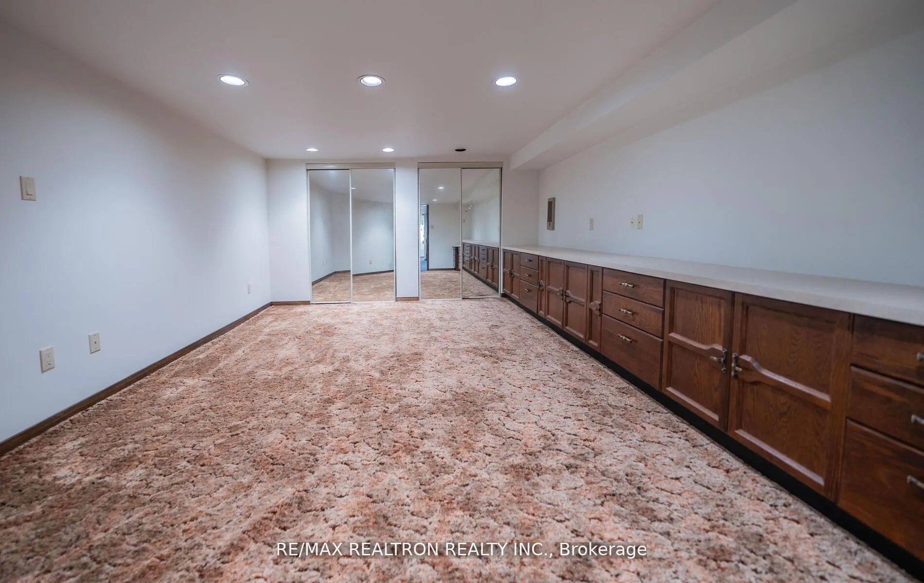 4 Edmund Seager Drive