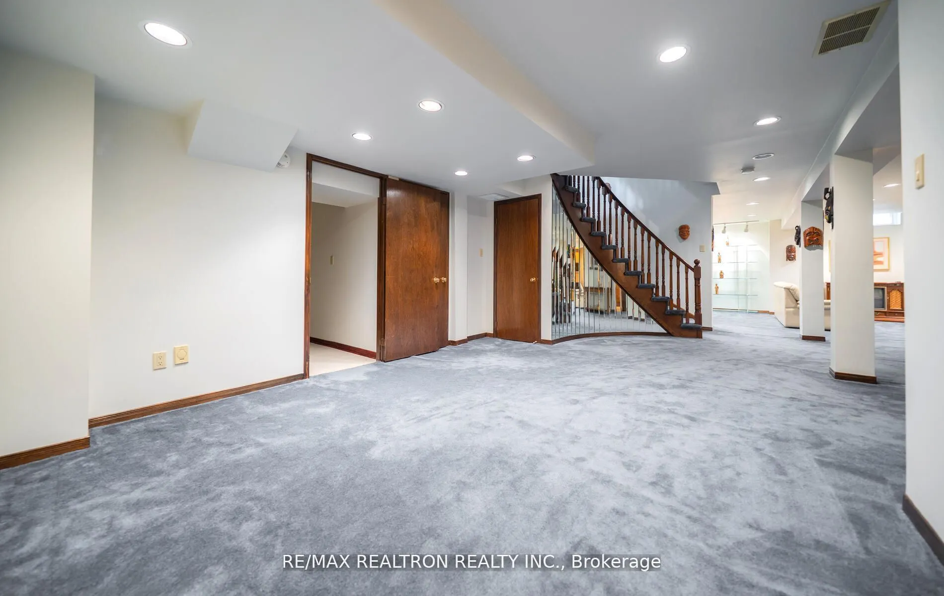 4 Edmund Seager Drive