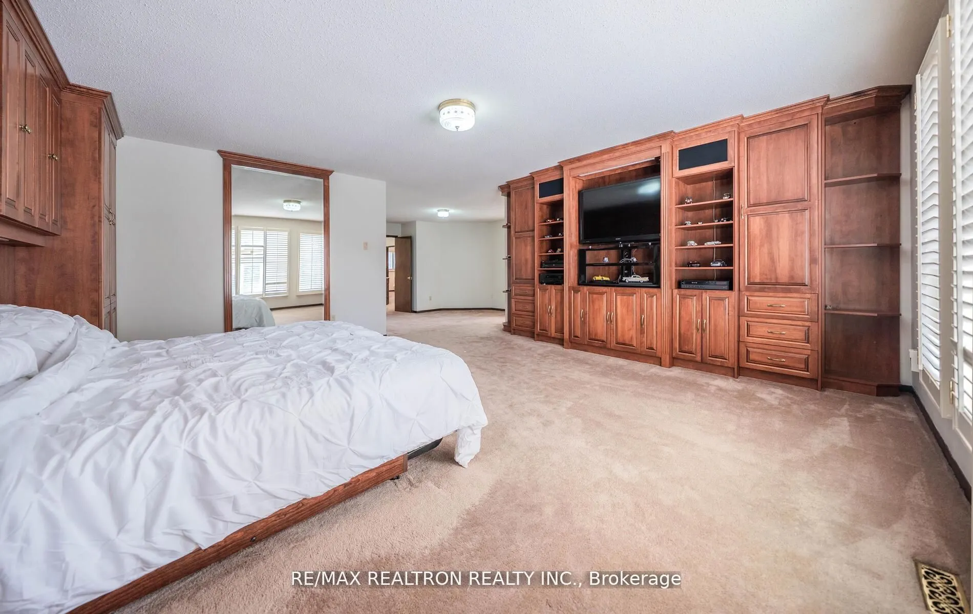 4 Edmund Seager Drive