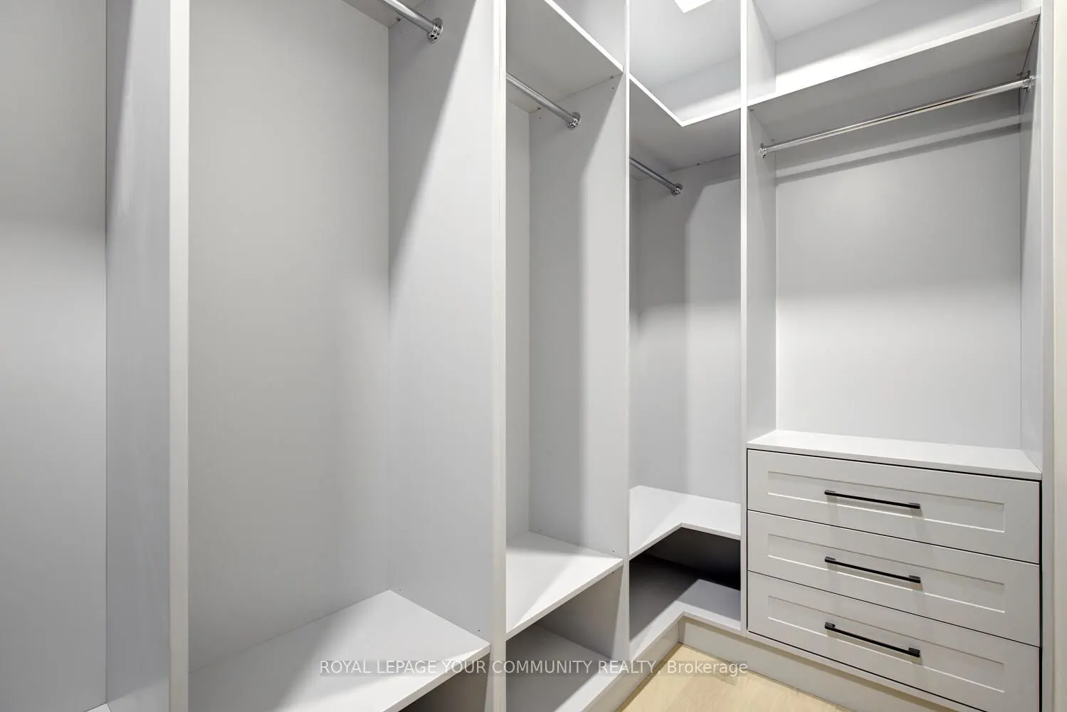 167 SIR SANFORD FLEMING Way