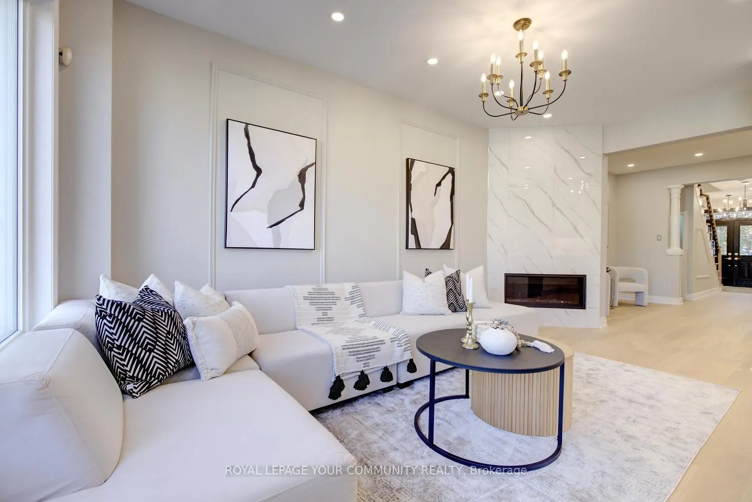 167 SIR SANFORD FLEMING Way