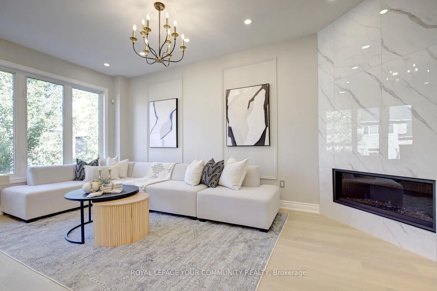 167 SIR SANFORD FLEMING Way