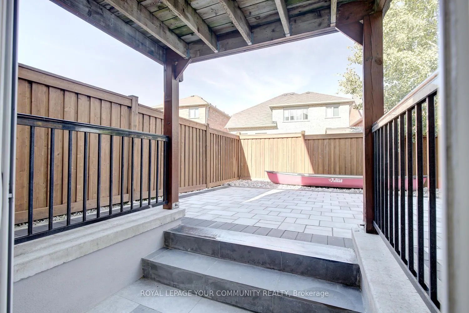 167 SIR SANFORD FLEMING Way