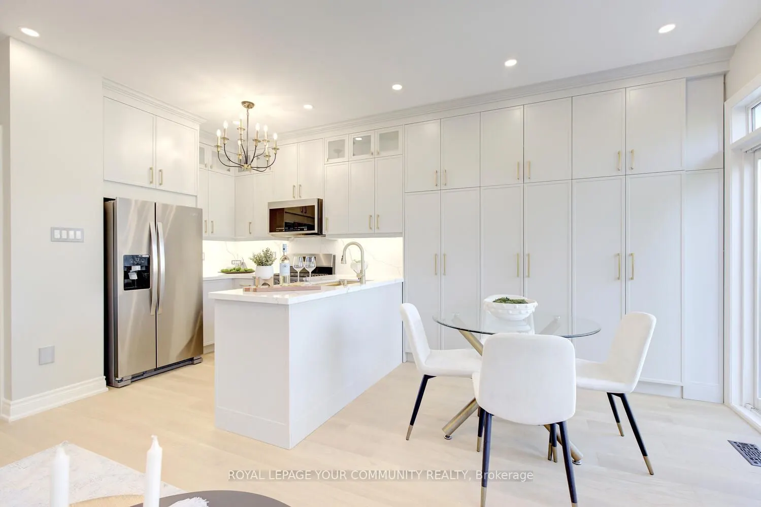 167 SIR SANFORD FLEMING Way