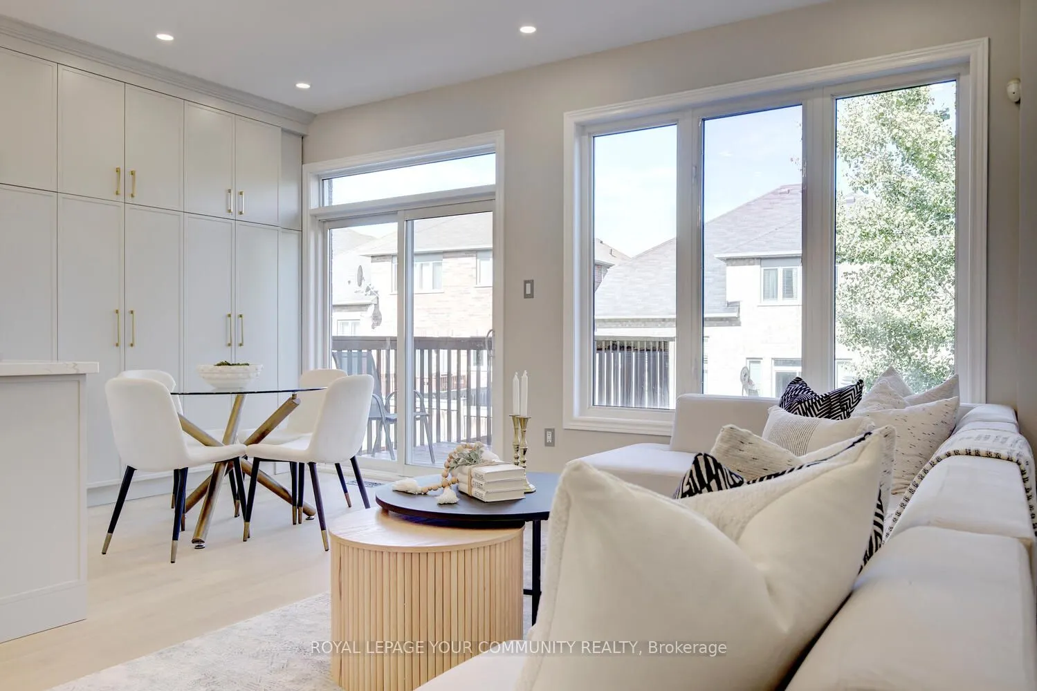 167 SIR SANFORD FLEMING Way