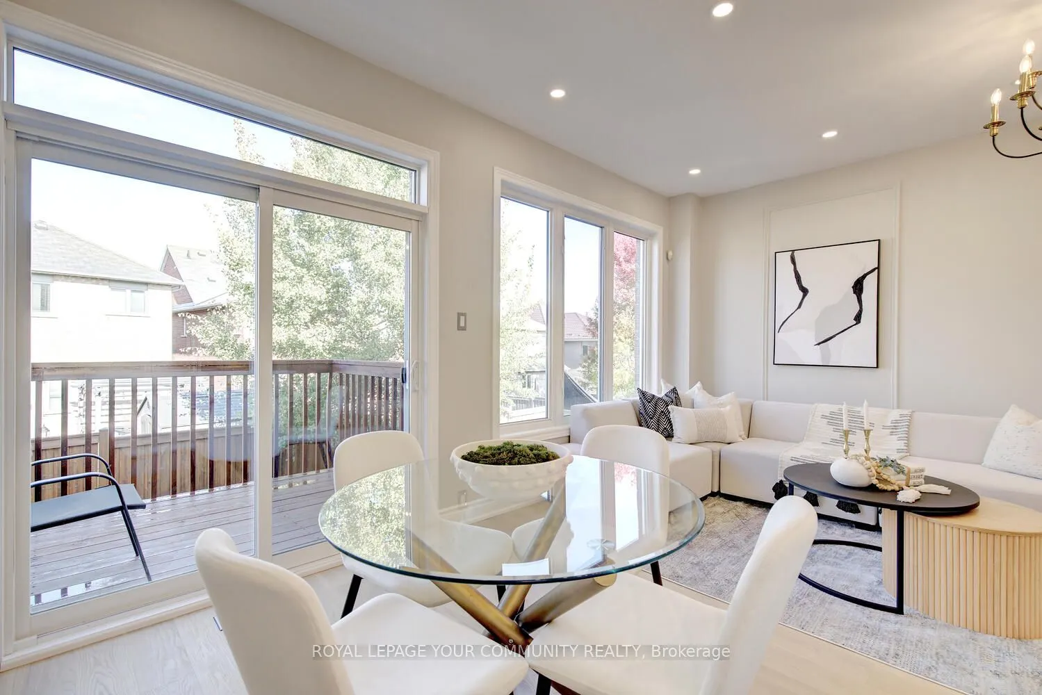 167 SIR SANFORD FLEMING Way