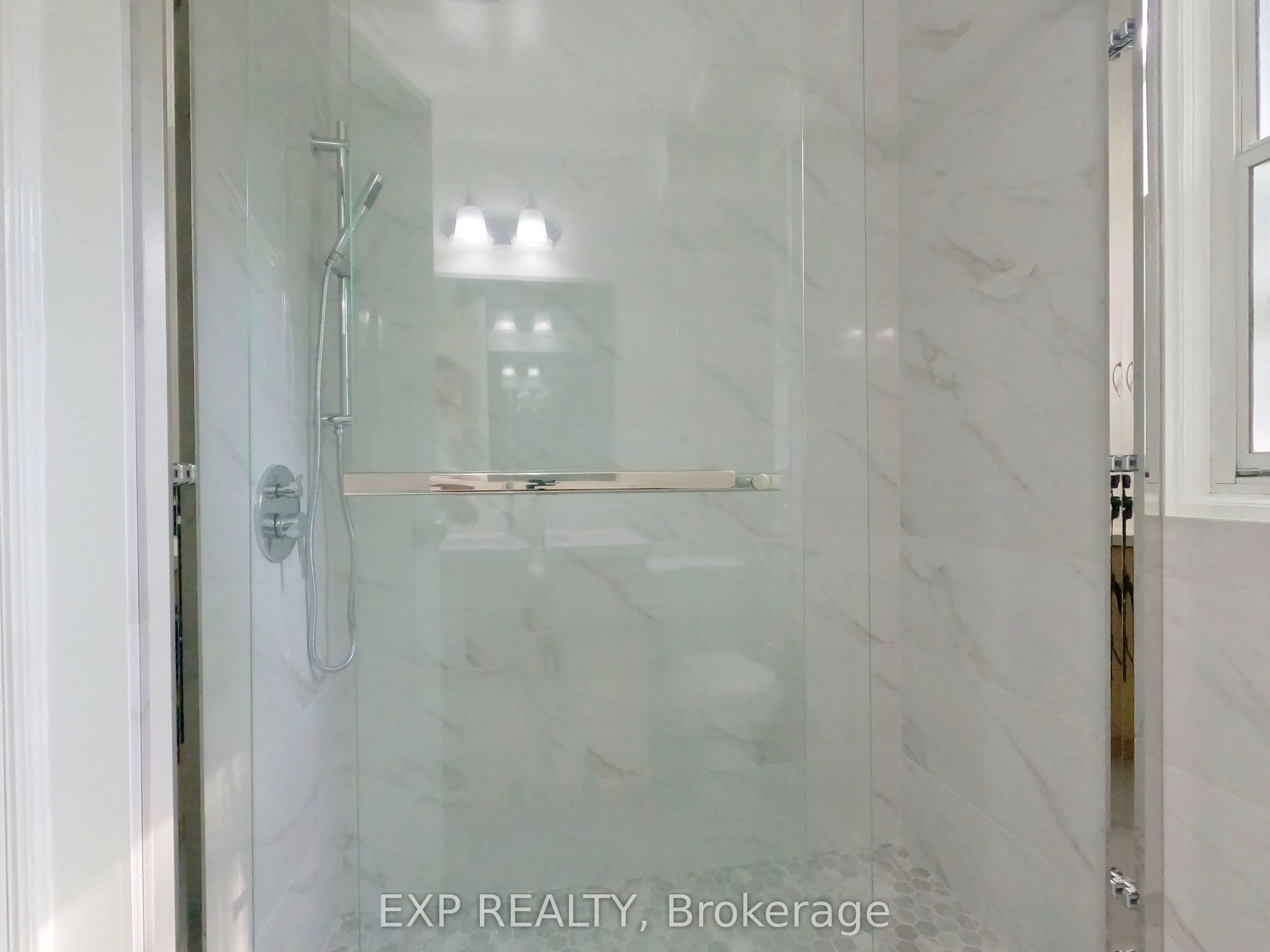 101 Roseview Avenue, #Main Lv