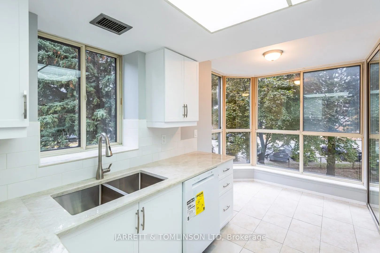 100 Observatory Lane E, #204