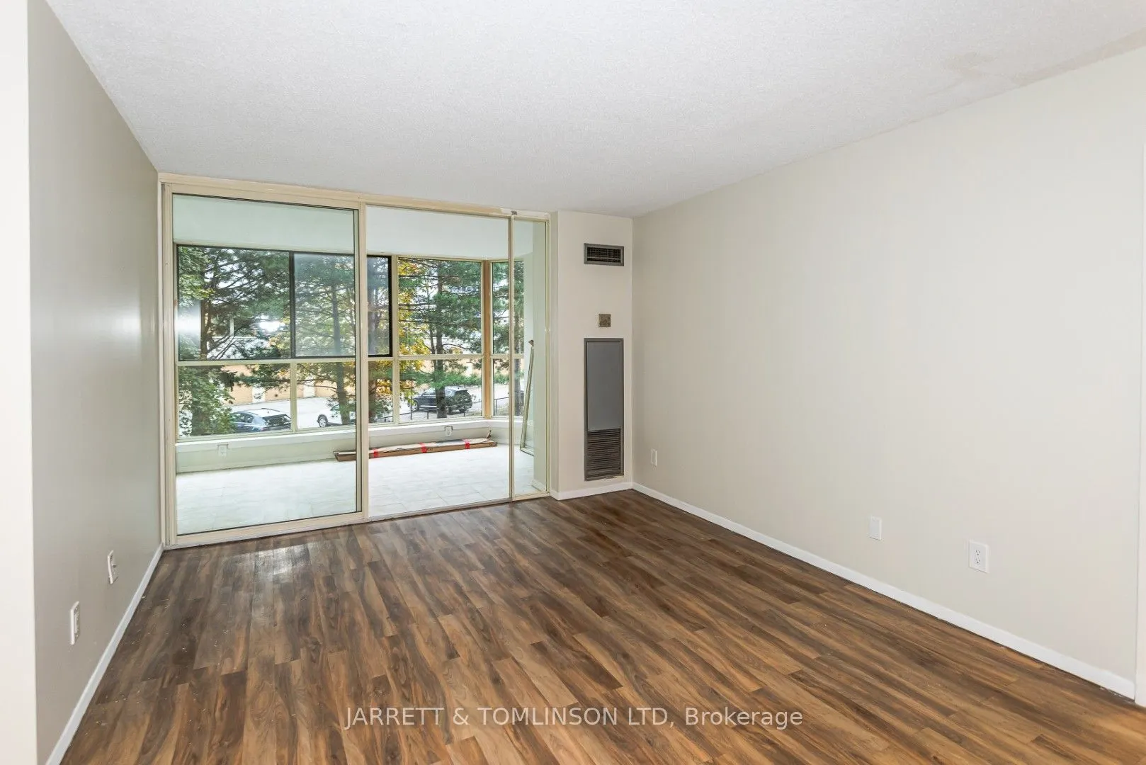 100 Observatory Lane E, #204