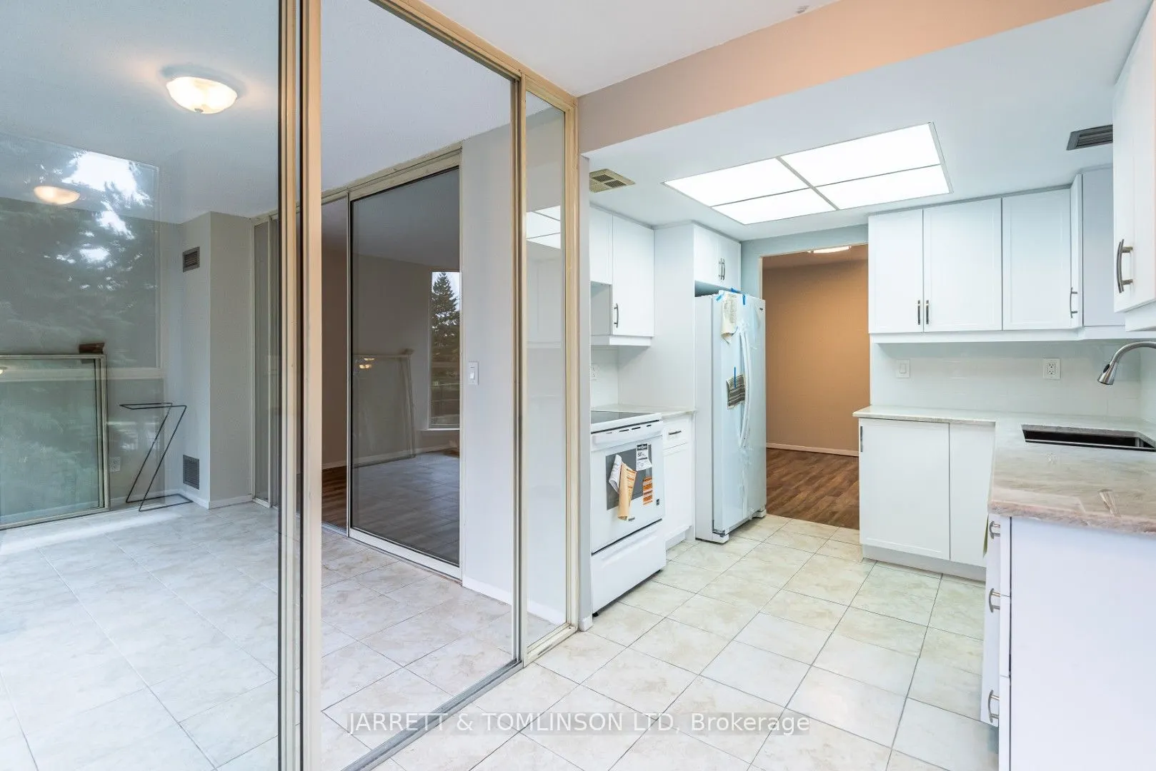 100 Observatory Lane E, #204