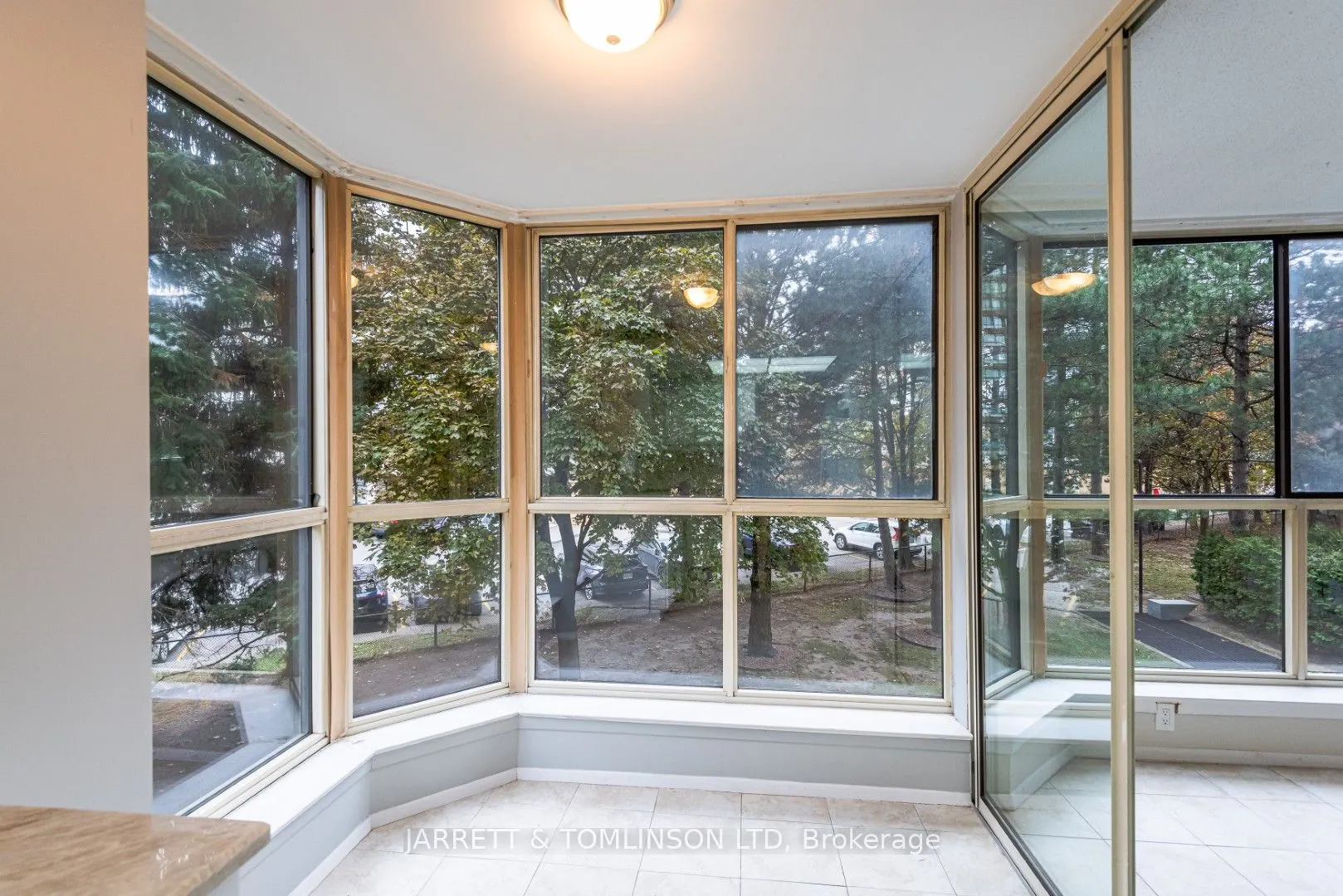 100 Observatory Lane E, #204