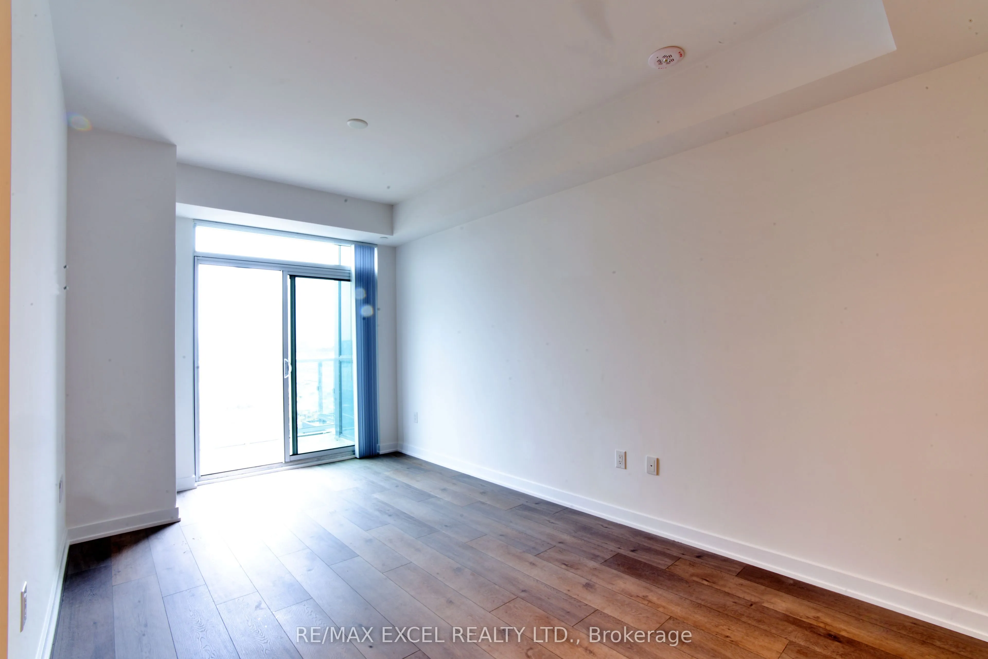 38 Honeycrisp Crescent, #1102