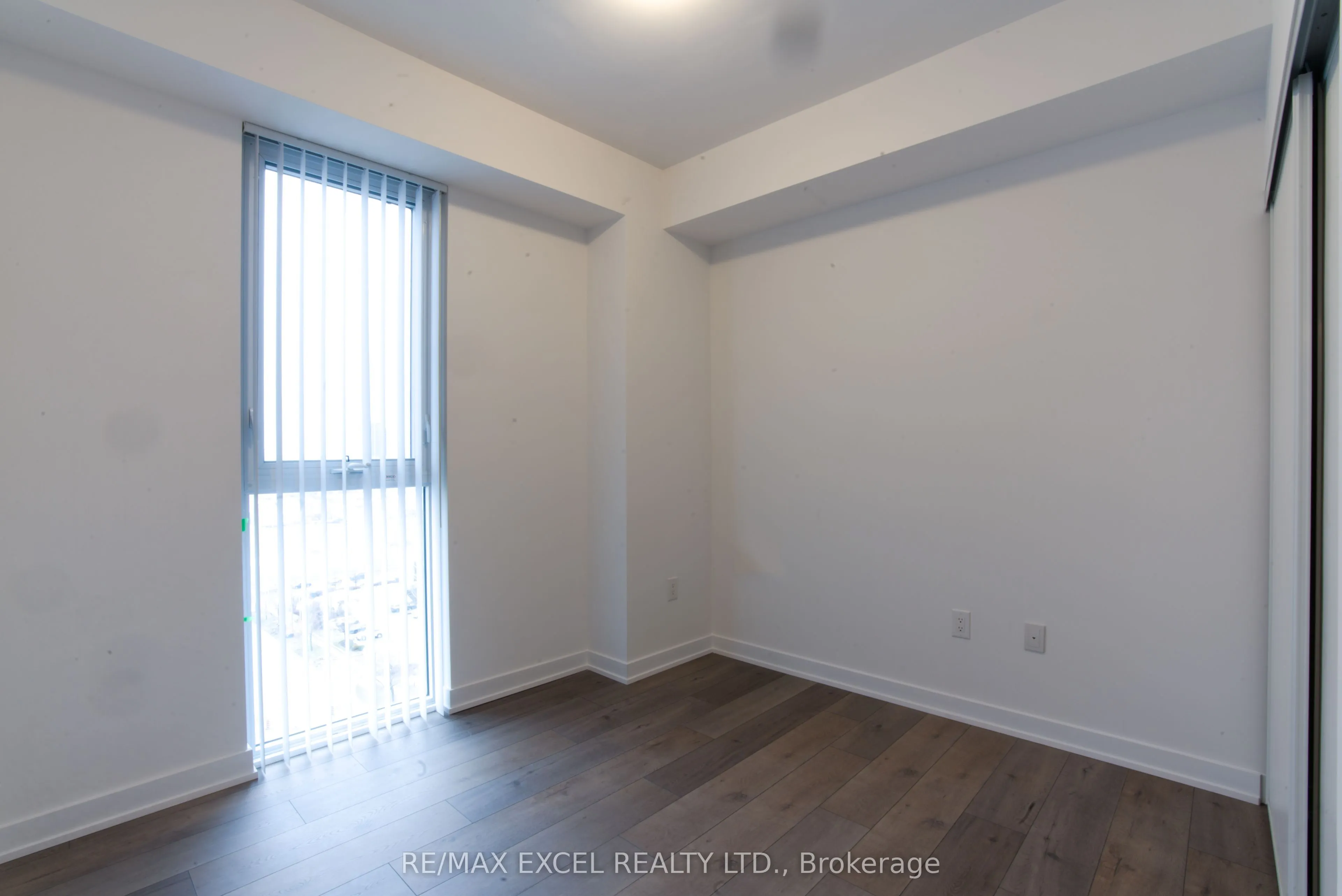 38 Honeycrisp Crescent, #1102