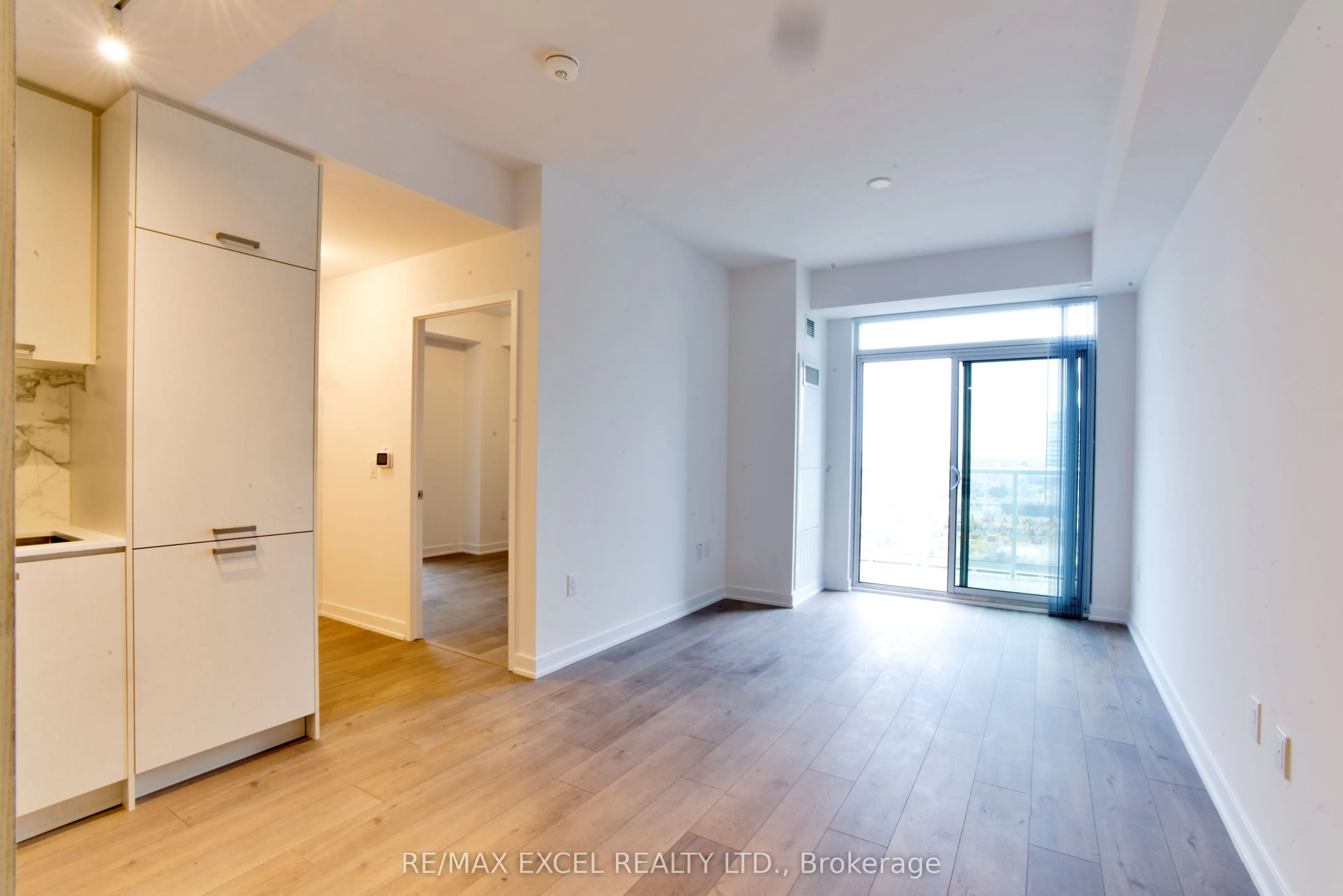 38 Honeycrisp Crescent, #1102