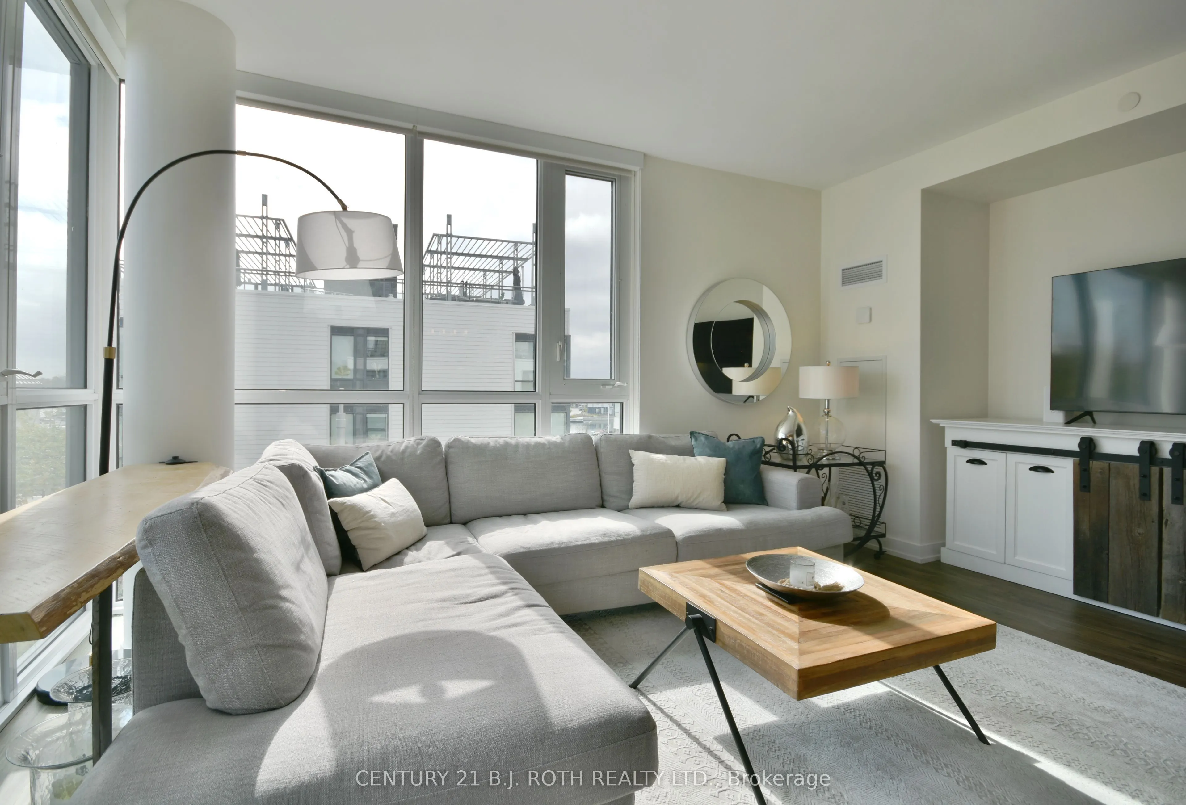 271 Sea Ray Avenue, #B317