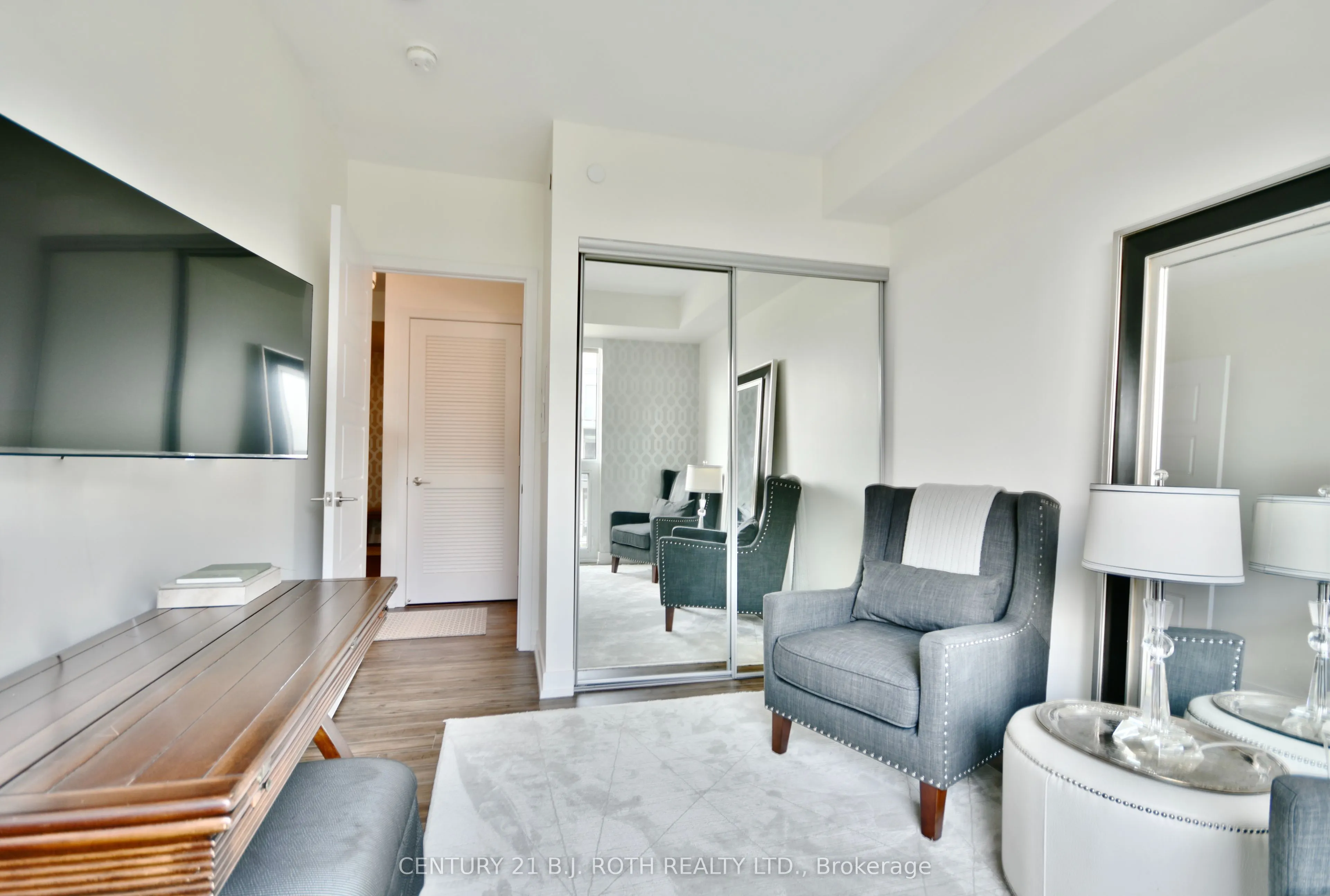 271 Sea Ray Avenue, #B317