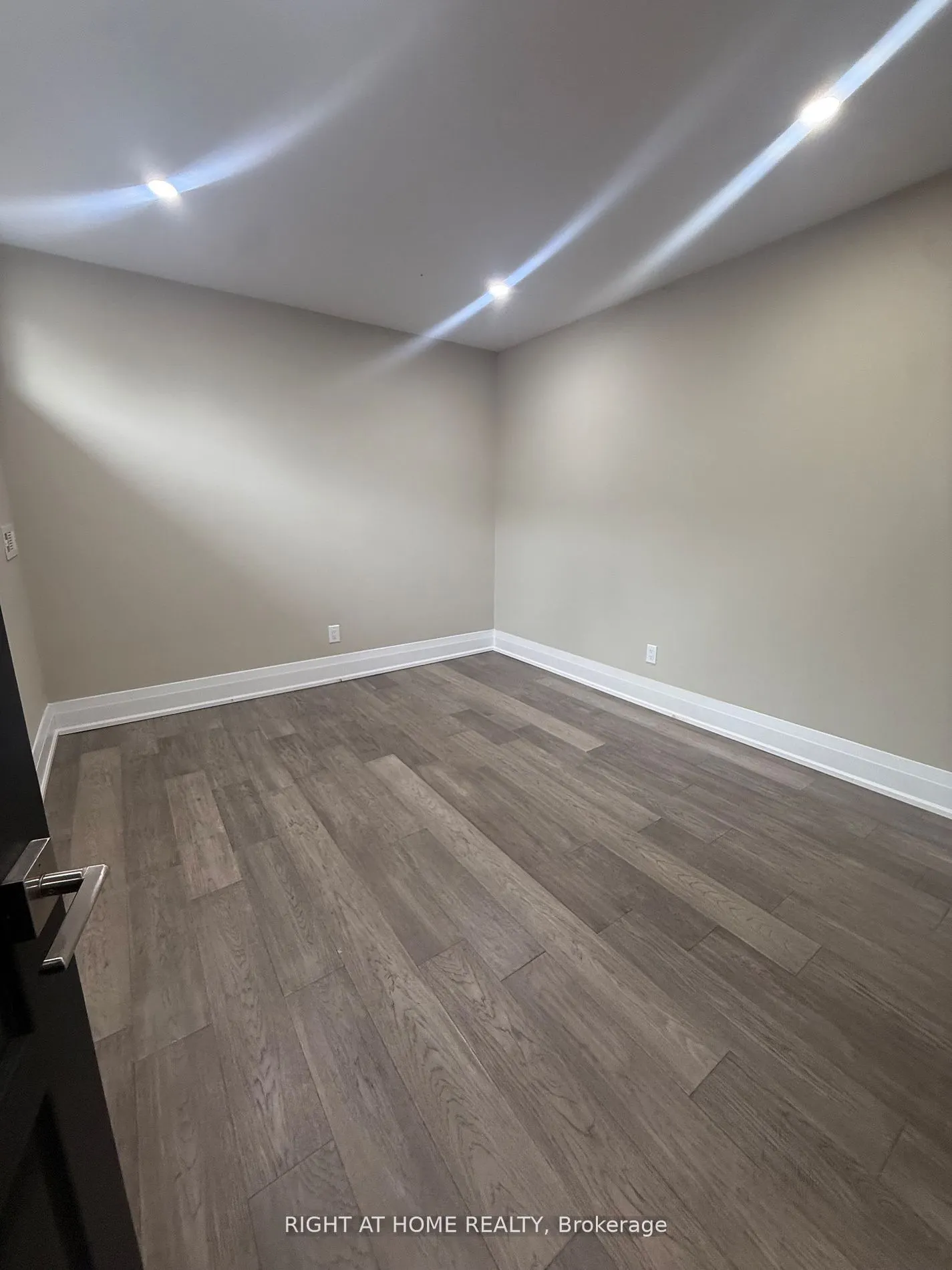 287 milestone Crescent, #287