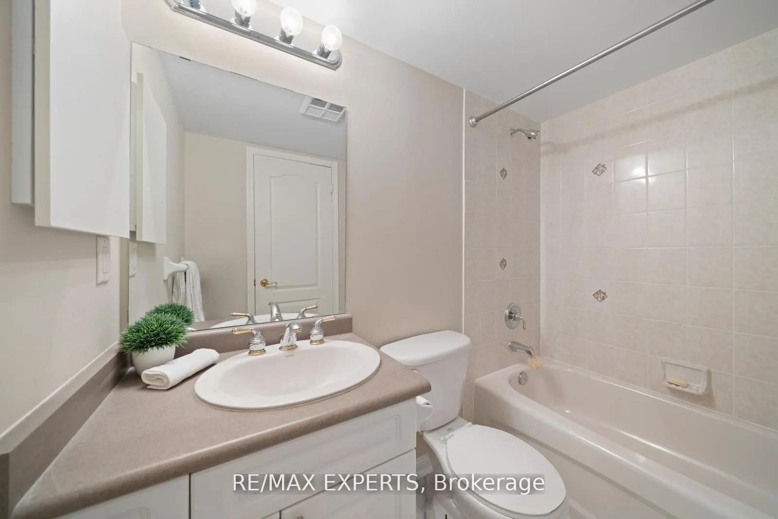 2500 Rutherford Road, #213