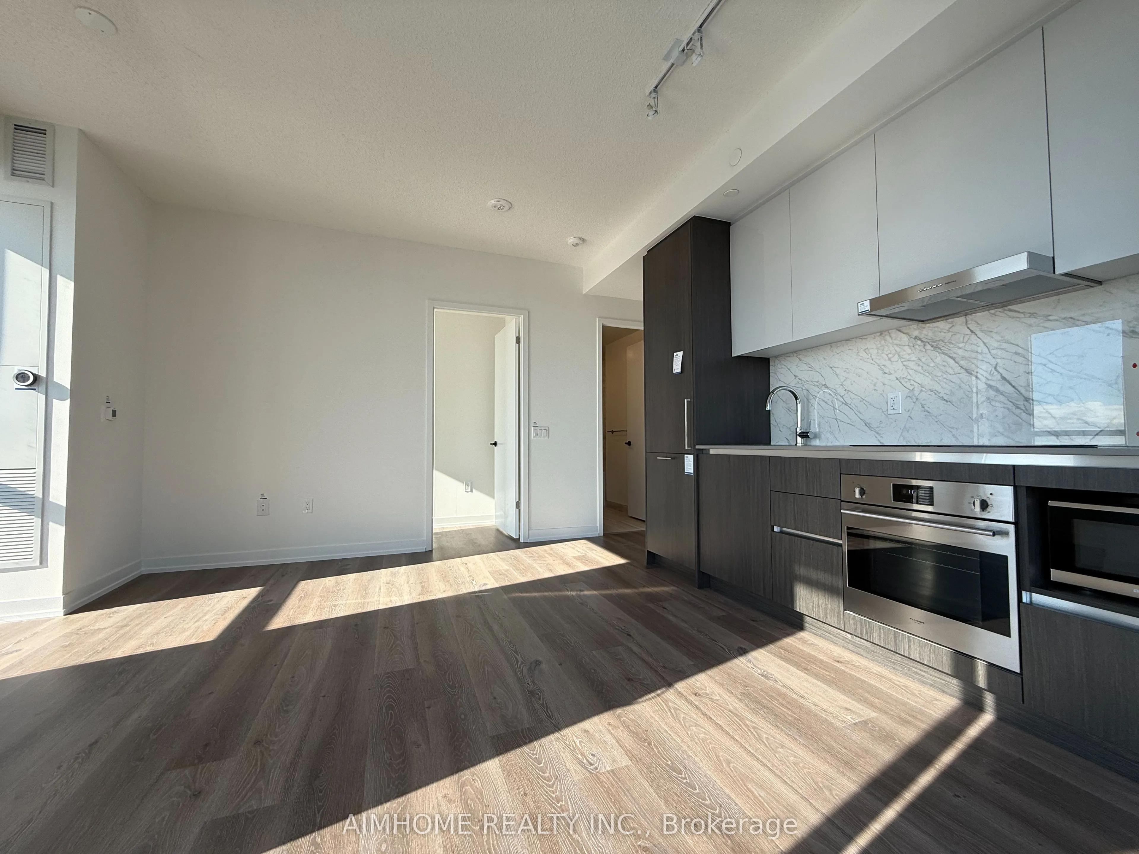 225 Commerce Street, #6002