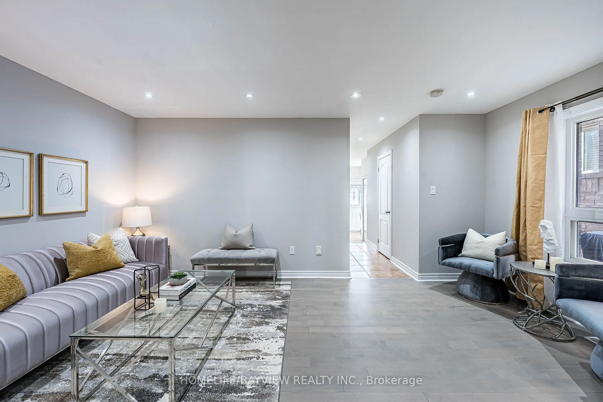 61 Four Seasons Crescent