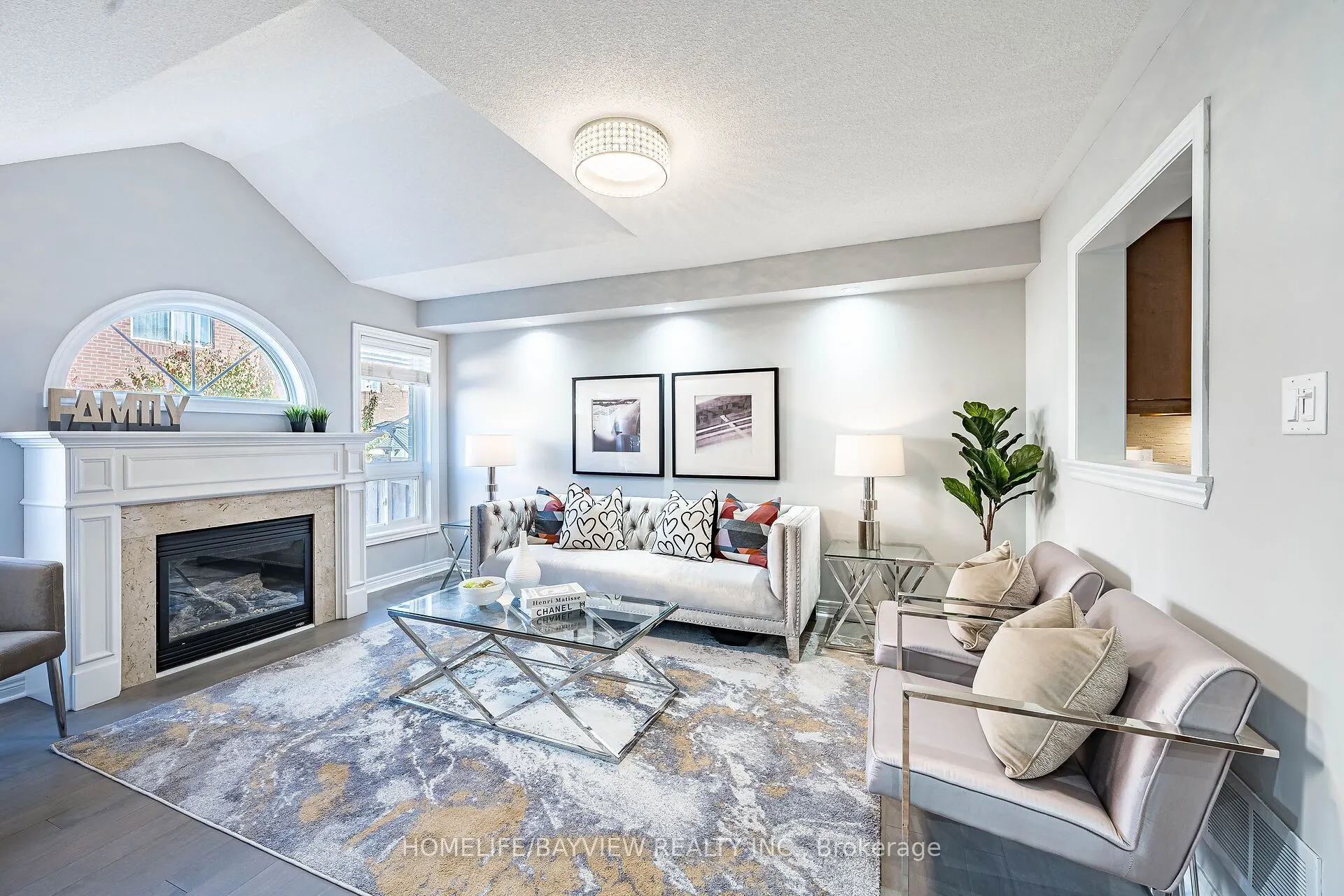 61 Four Seasons Crescent