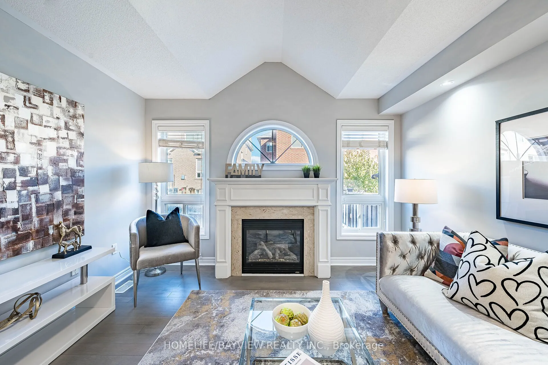 61 Four Seasons Crescent