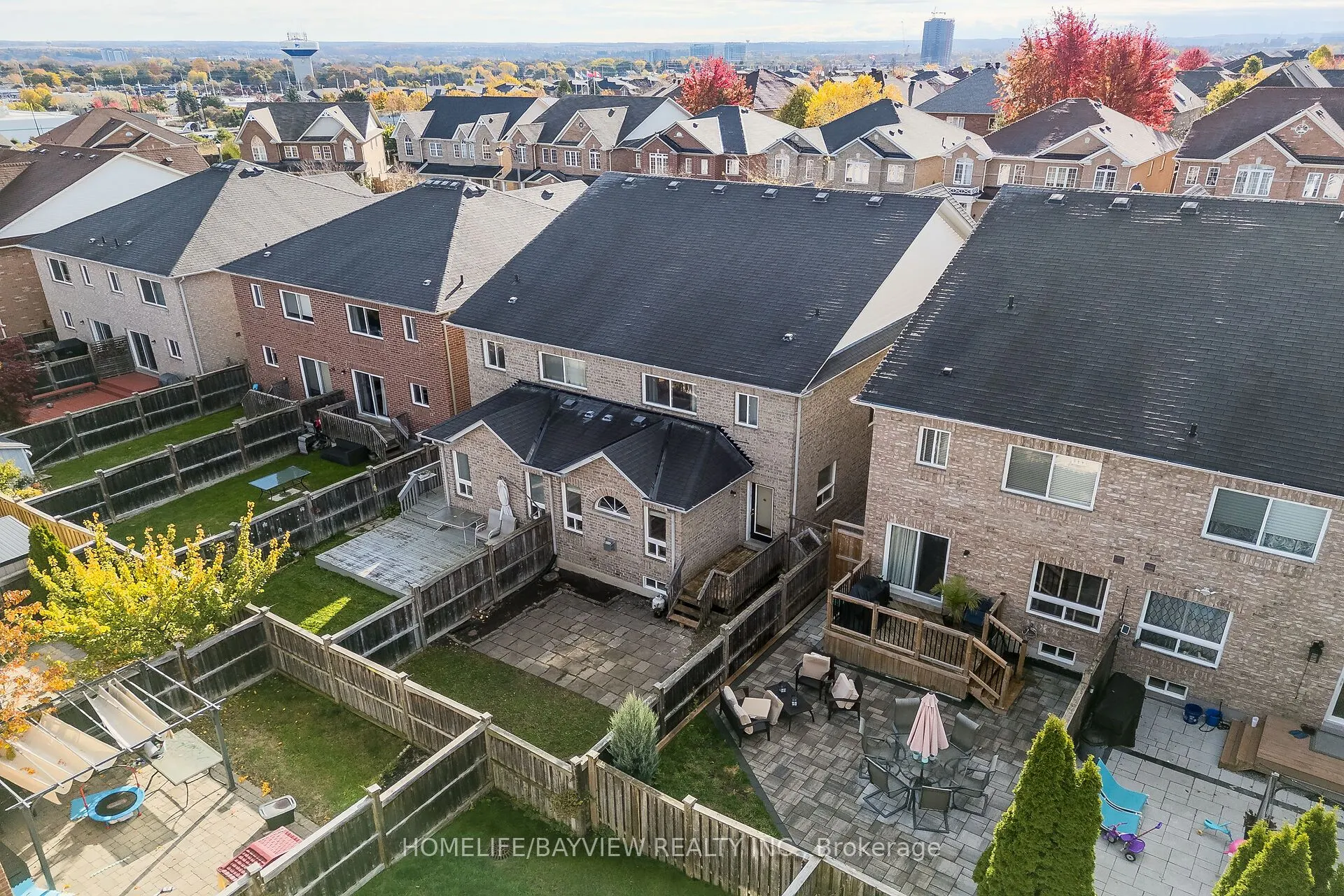 61 Four Seasons Crescent