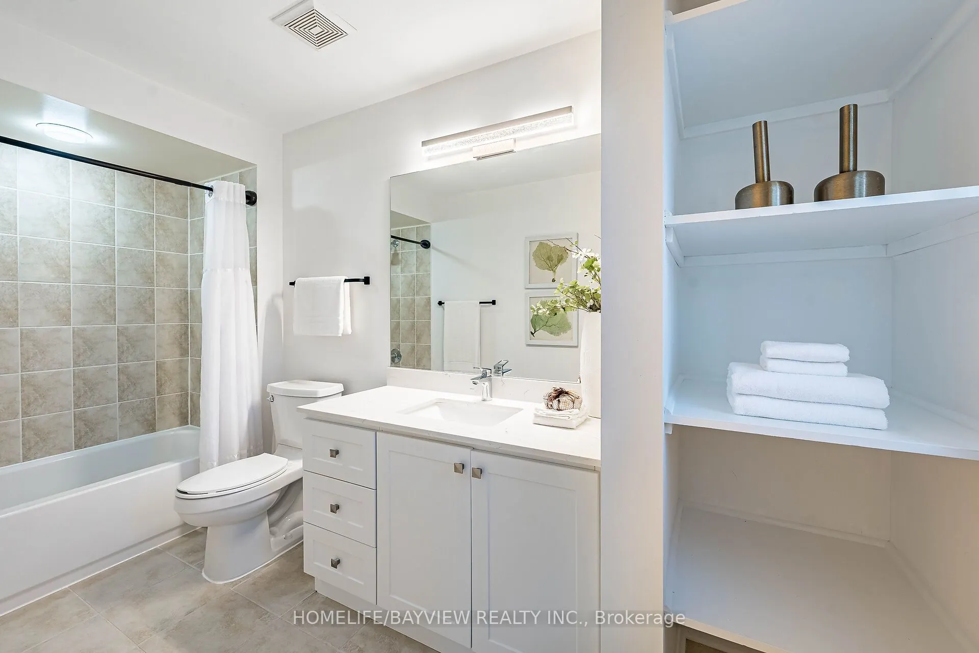 61 Four Seasons Crescent