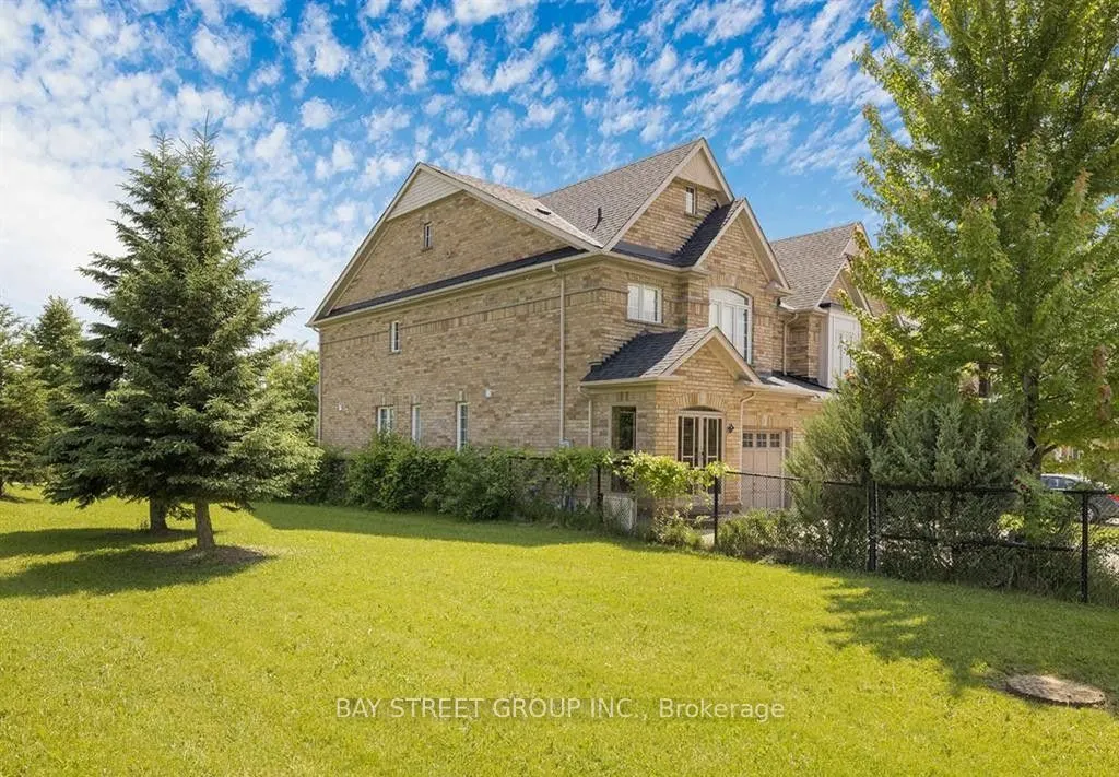 81 Village Vista Way