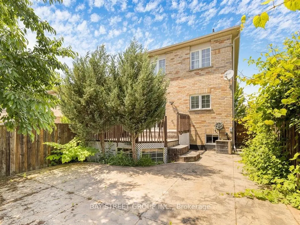 81 Village Vista Way