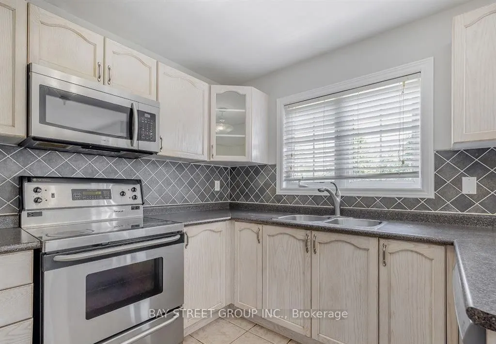 81 Village Vista Way