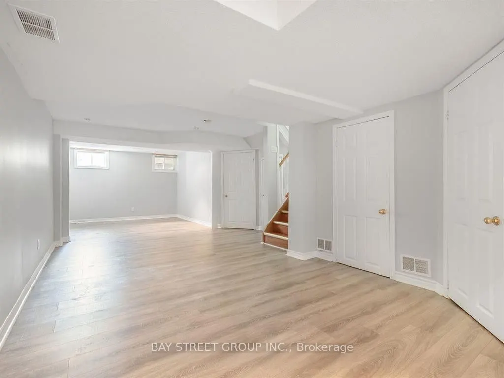 81 Village Vista Way