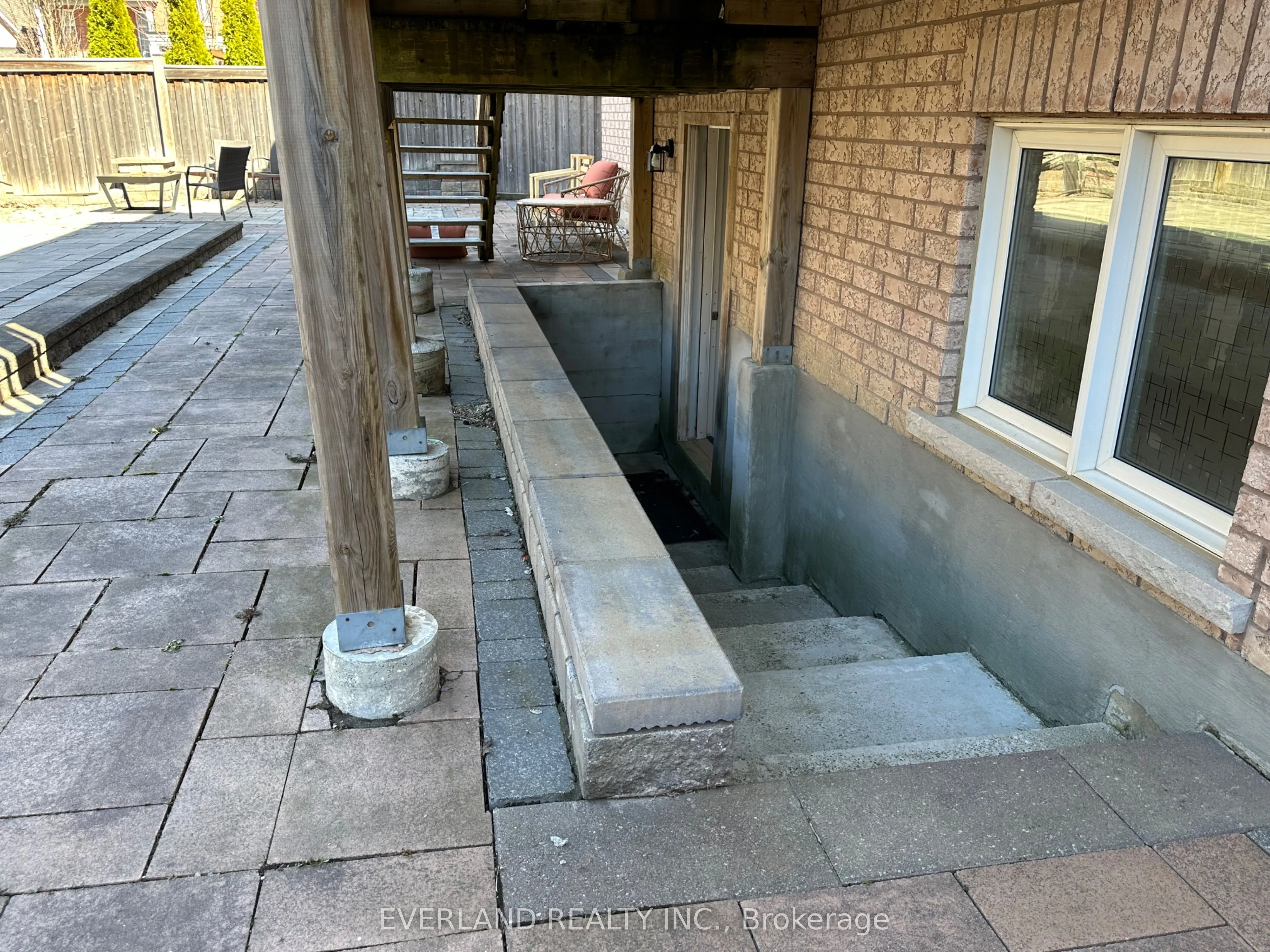 8 Tarmack Drive, #Bsmt