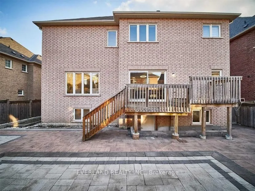 8 Tarmack Drive, #Bsmt