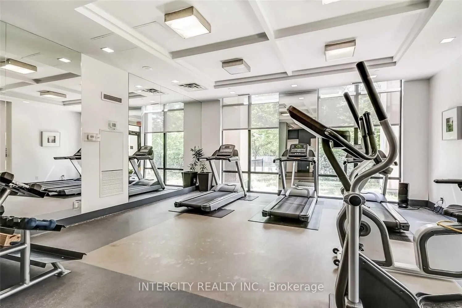 520 Steeles Avenue W, #1102