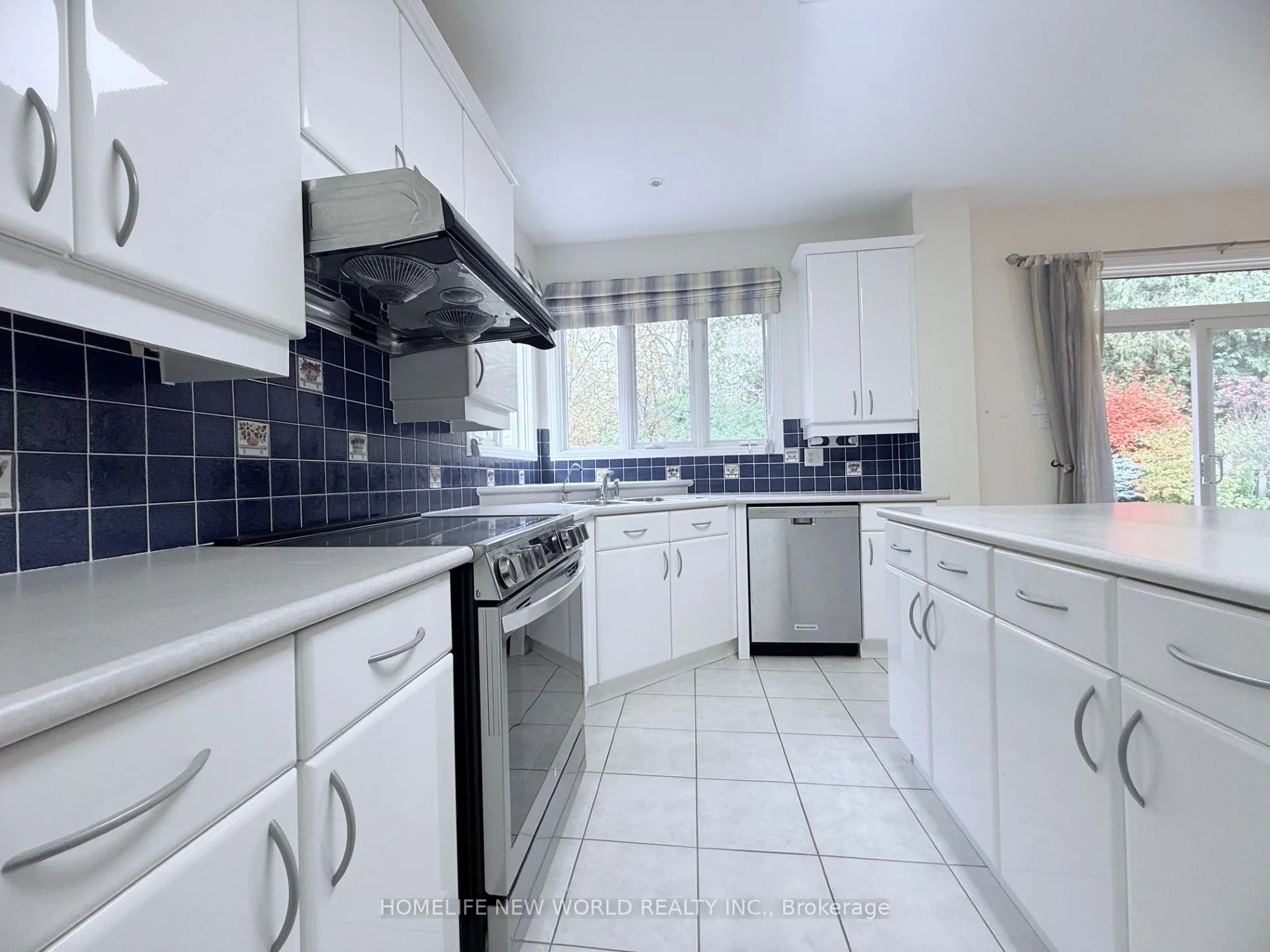 77 Burndenford Crescent