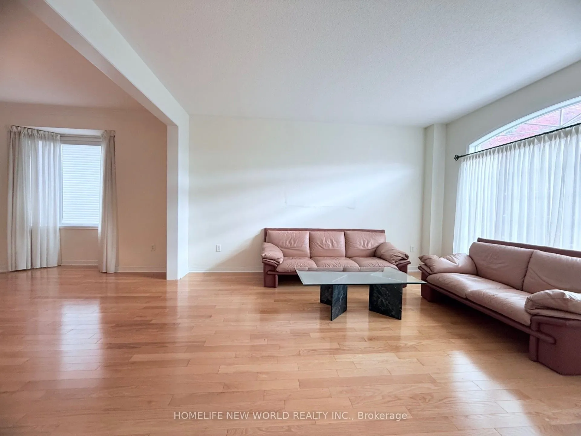 77 Burndenford Crescent