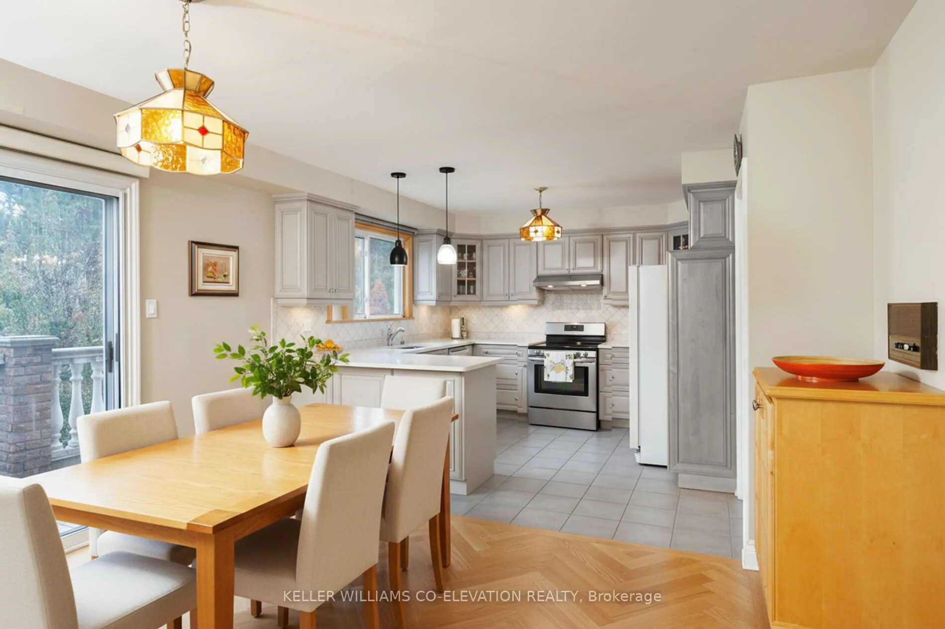 73 Queenston Crescent