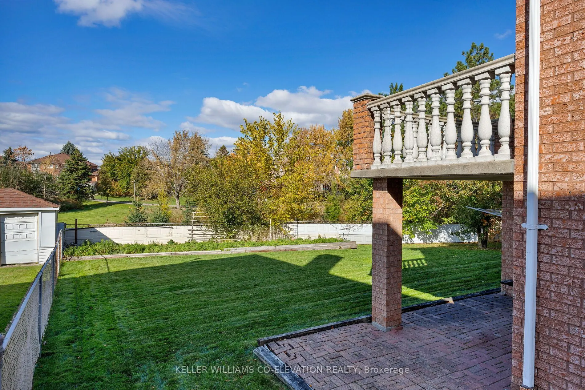 73 Queenston Crescent