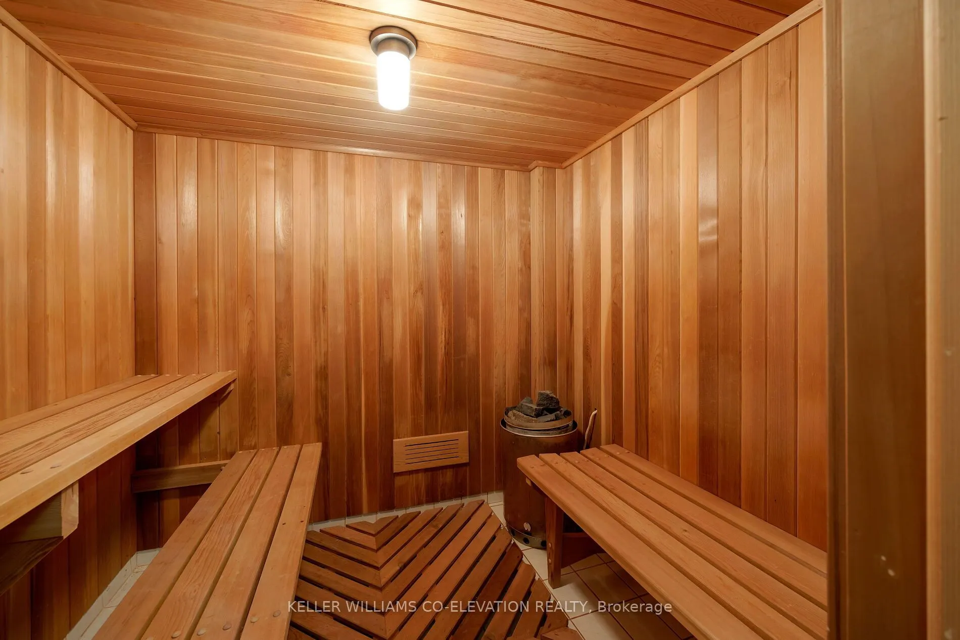 73 Queenston Crescent